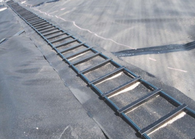 Safety Ladder for Dam Liners
